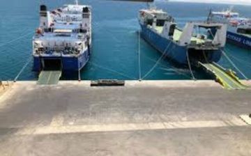 إعادة فتح ميناء نويبع البحري بجنوب سيناء بعد تحسن الأحوال الجوية واستقرار الرياح إعادة فتح ميناء نويبع البحري بجنوب سيناء بعد تحسن الأحوال الجوية واستقرار الرياح