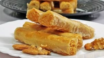 بطعم شرقي مميز.. طريقة عمل الجلاش بحشو الكنافة