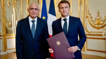 طارق دحروج .. اعتماد سفير مصر الجديد في فرنسا طارق دحروج .. اعتماد سفير مصر الجديد في فرنسا