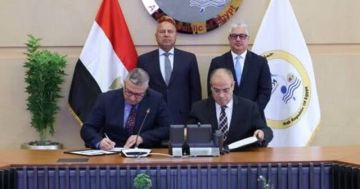 مصر.. مذكرة تفاهم لإجراء الدراسات لإنشاء محطة صب جاف نظيف وبضائع بميناء السخنة