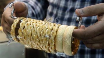 ثابت عند 7914 جنيها.. عيار 24 في ثالث أيام عيد الفطر ثابت عند 7914 جنيها.. عيار 24 في ثالث أيام عيد الفطر