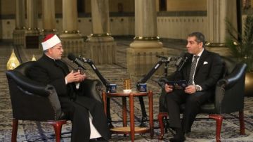 رئيس جامعة الأزهر من مسجد الحسين: الصيام رحمة إلهية وأيامه قليلة لكنها عظيمة الأجر