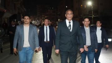 غلق المحال التجارية محافظ كفر الشيخ يشدد على الانضباط وترشيد الكهرباء.. صور