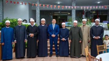 موفدو الأوقاف بموزمبيق يشاركون في أكبر إفطار رمضاني للجالية المصرية صور