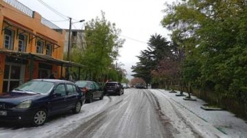 الثلوج والأمطار الغزيرة تعلق الدراسة في تونس