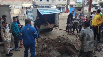 محافظ كفر الشيخ يتابع صيانة شبكة الصرف بقلين صور محافظ كفر الشيخ يتابع صيانة شبكة الصرف بقلين صور