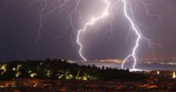 دعاء الرعد والبرق .. 8 كلمات رددها النبي