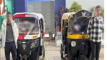 ضبط سائقي توك توك بالشرقية سارا عكس الاتجاه هربا من المرور