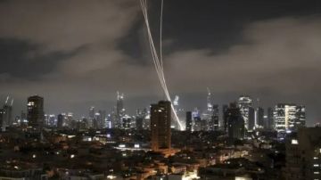 عقب ليلة مشتعلة بين تل أبيب وطهران.. اجتماع أمني طارئ برئاسة نتنياهو لتصعيد كبير ضد إيران