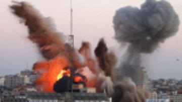 قوات الاحتلال تقصف جنوب لبنان بقنابل فسفورية