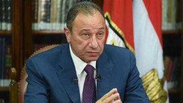 كواليس ساخنة داخل الأهلي.. صلاحيات مطلقة لياسين منصور وعبد الحفيظ