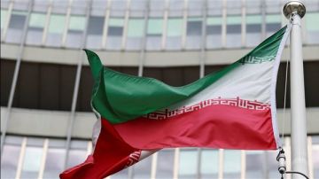 إيران توجه تحذيرا للخليج: أي اعتداء على البنية التحتية سيعيدكم إلى الوراء 100 عام