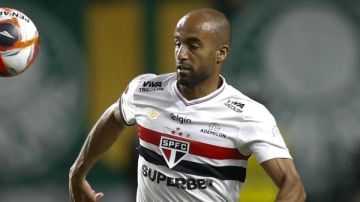 مفاجأة الميركاتو .. الأهلي يستهدف التعاقد مع لوكاس مورا