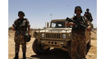 الجيش السوري: حزب الله أطلق قذائف باتجاه البلاد.. ولن نتساهل مع أي اعتداء على أرضنا الجيش السوري: حزب الله أطلق قذائف باتجاه البلاد.. ولن نتساهل مع أي اعتداء على أرضنا