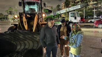 بعد يوم عاصف.. متابعة ميدانية لأعمال شفط المياه بالمناخ والضواحي شاهد بعد يوم عاصف.. متابعة ميدانية لأعمال شفط المياه بالمناخ والضواحي شاهد