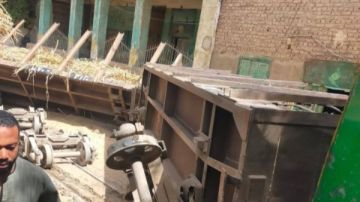 دون إصابات.. خروج قطار الديكوفيل للقصب عن مساره في السباعية شمال أسوان.. صور