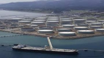 اليابان تبدأ الإفراج عن احتياطياتها النفطية بسبب الأزمة الإيرانية