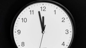 تقديم الساعة 60 دقيقة رسميا.. عودة التوقيت الصيفي 2026 في هذا الموعد
