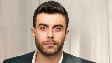 مهند حسني: انتظروا مفاجآت كابتن رامي في روج أسود