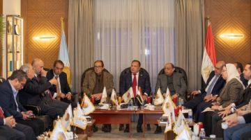 بحضور وزراء سابقين.. حزب الشعب الجمهوري ينظم صالونا سياسيا