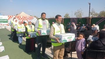 توزيع 1200 كرتونة مواد غذائية و3 آلاف قطعة أحذية وملابس على المستحقين بالشرقية