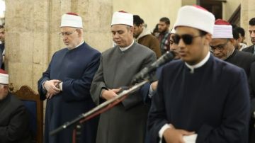 لأول مرة .. الأزهر يقدم طالبا بالإعدادية لإمامة المصلين في التراويح