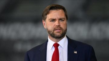 نائب الرئيس الأمريكي يعلن إنهاء المهمة العسكرية ضد إيران قريبا نائب الرئيس الأمريكي يعلن إنهاء المهمة العسكرية ضد إيران قريبا