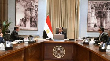 رئيس الوزراء يتابع الاستعدادات الجارية للموسم الحالي لتوريد القمح المحلي رئيس الوزراء يتابع الاستعدادات الجارية للموسم الحالي لتوريد القمح المحلي