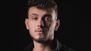 ما هنشوف ضفرها.. المطرب الشامي يرد على تساؤلات حول زواجه ما هنشوف ضفرها.. المطرب الشامي يرد على تساؤلات حول زواجه