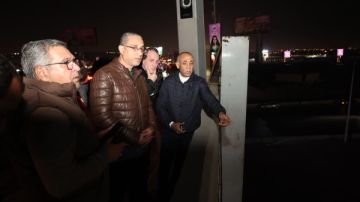 محافظ الجيزة يتابع ميدانيا خطة ترشيد استهلاك الكهرباء بالمحاور والطرق الرئيسية صور