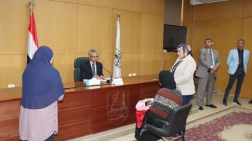 محافظ بني سويف يناقش مطالب وشكاوى واحتياجات أهالي في 4 قرى محافظ بني سويف يناقش مطالب وشكاوى واحتياجات أهالي في 4 قرى