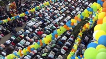 هل تغني صلاة العيد عن الجمعة إذا كانا في يوم واحد ؟.. الأزهر للفتوى يوضح هل تغني صلاة العيد عن الجمعة إذا كانا في يوم واحد ؟.. الأزهر للفتوى يوضح