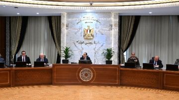 إغلاق المحال 9 مساء والعمل عن بعد .. 10 إجراءات استباقية من الحكومة لتأمين الغذاء والطاقة