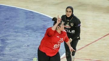 سيدات يد الأهلي يفوز على الزمالك في الدوري سيدات يد الأهلي يفوز على الزمالك في الدوري