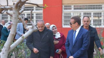 محافظ بورسعيد يتابع رفع كفاءة 4 مبان بـ6.5مليون جنيه بمدرسة 6 أكتوبر