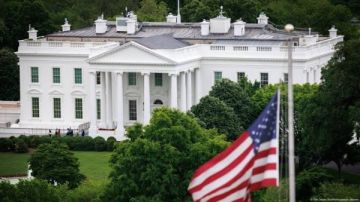 مسئول في البيت الأبيض يدعو إلى إعلان النصر والانسحاب من الحرب مع إيران