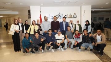 وفد جامعة الأقصر يدعم الأطفال مرضى السرطان فى الصعيد