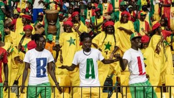 دعم عاجل من اليانصيب الوطني السنغالي لمشجعيه المحتجزين في المغرب