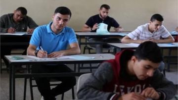 مواصفات امتحان مارس 2026 في الكيمياء والفيزياء للصف الثاني الثانوي