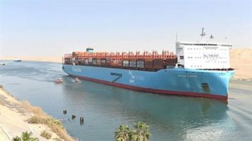 ميرسك تعلن تعليق رحلاتها البحرية في البحر الأحمر مؤقتا