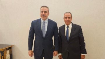 وزير الخارجية ونظيره التركي يبحثان في إسلام أباد العلاقات الثنائية وتنسيق جهود خفض التصعيد وزير الخارجية ونظيره التركي يبحثان في إسلام أباد العلاقات الثنائية وتنسيق جهود خفض التصعيد