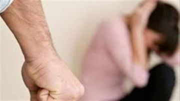 يا أنا يا أهلك.. حكاية زوجة دمرها عنف زوجها 5 سنوات