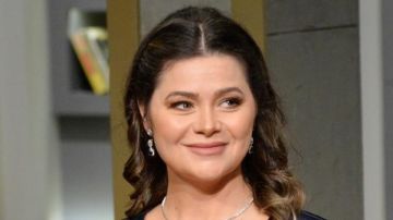 يسرا اللوزي: سعيدة بلقب أم البنات وزواجي في سن صغيرة أفادني يسرا اللوزي: سعيدة بلقب أم البنات وزواجي في سن صغيرة أفادني