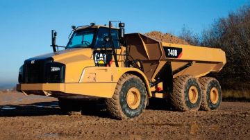 500 جنيه رسوم وضرائب على سيارات المعدات الثقيلة طبقا لقانون المرور