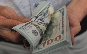 الدولار يتراجع طفيفا مع تقييم الأسواق تثبيت الفيدرالي أسعار الفائدة الدولار يتراجع طفيفا مع تقييم الأسواق تثبيت الفيدرالي أسعار الفائدة