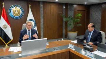 وزير البترول يوجه بضرورة وضع خطة للتوسع الخارجي تراعي تنوع الأسواق ومتطلبات المشروعات الدولية