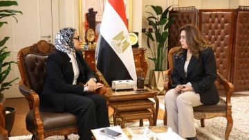 وزيرة التنمية المحلية تتابع مع محافظ الوادي الجديد جهود مواجهة سوء الأحوال الجوية وزيرة التنمية المحلية تتابع مع محافظ الوادي الجديد جهود مواجهة سوء الأحوال الجوية