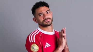 سيردباك محتاج تقويم.. رامز جلال يسخر من مدافع الأهلي في ليفل الوحش سيردباك محتاج تقويم.. رامز جلال يسخر من مدافع الأهلي في ليفل الوحش