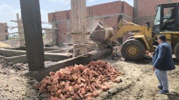 محافظ أسيوط يوجه بالتصدي الحاسم للتعديات خلال إجازة عيد الفطر.. وإزالة 8 حالات تعد بمركزي القوصية والفتح محافظ أسيوط يوجه بالتصدي الحاسم للتعديات خلال إجازة عيد الفطر.. وإزالة 8 حالات تعد بمركزي القوصية والفتح