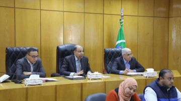 محافظ المنيا: ترشيد الكهرباء مع ضمان أمن الطرق وبدء تطوير الاستاد الرياضي